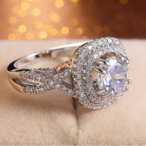 New Silver Two Tone Ring - Picture 5 of 6